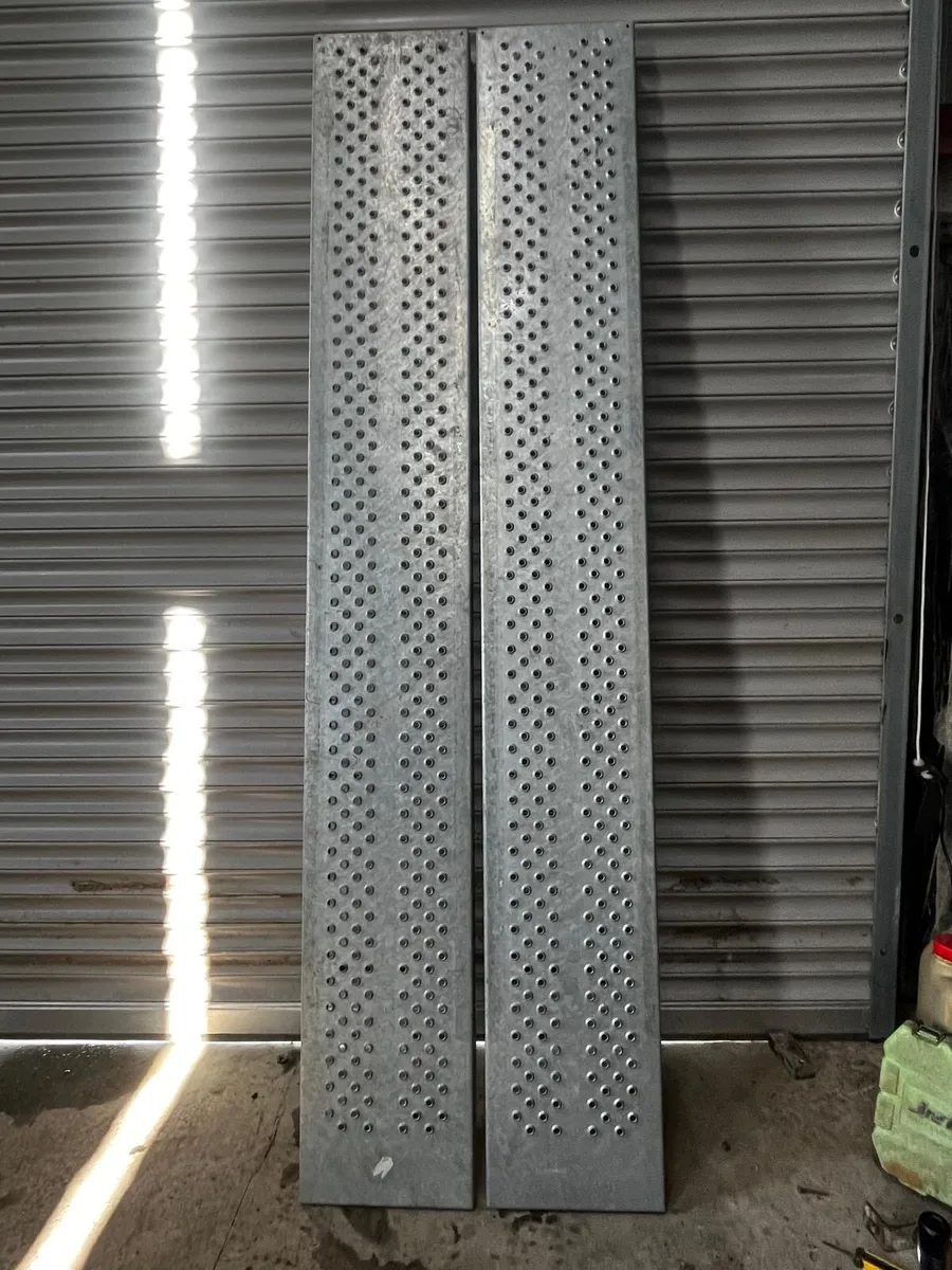 8ft 3T Genuine Ifor Williams Ramps NEW
