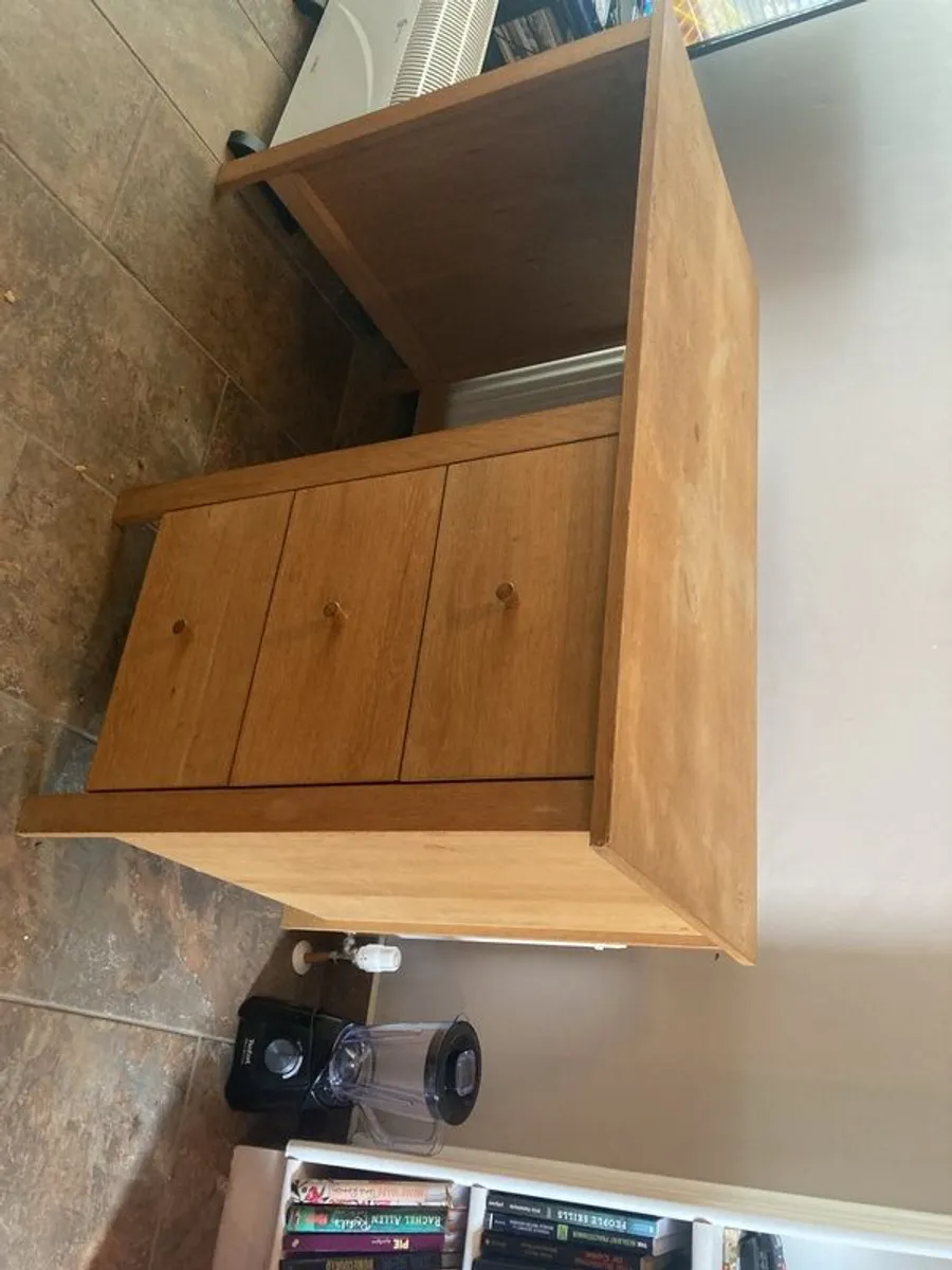 Free - desk - Image 2