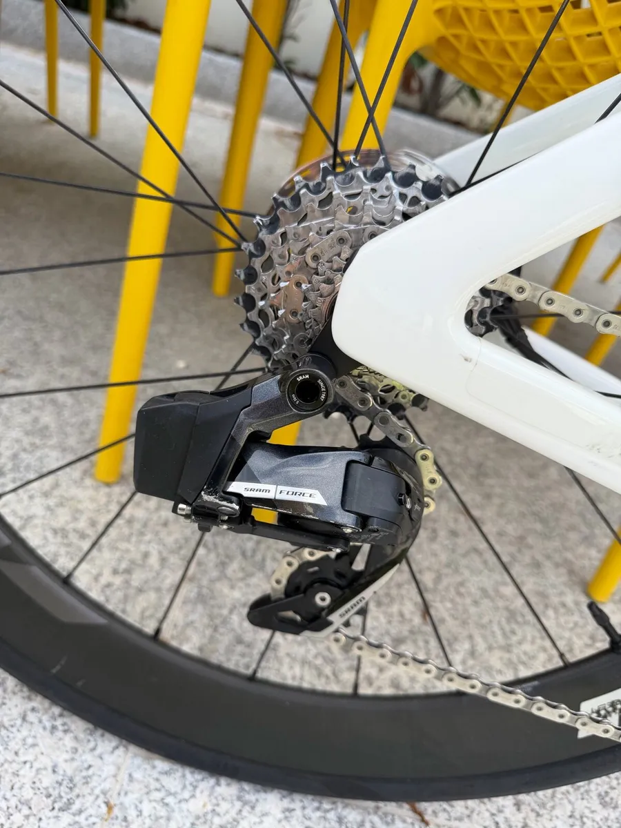 Canyon Road Bike - Image 4