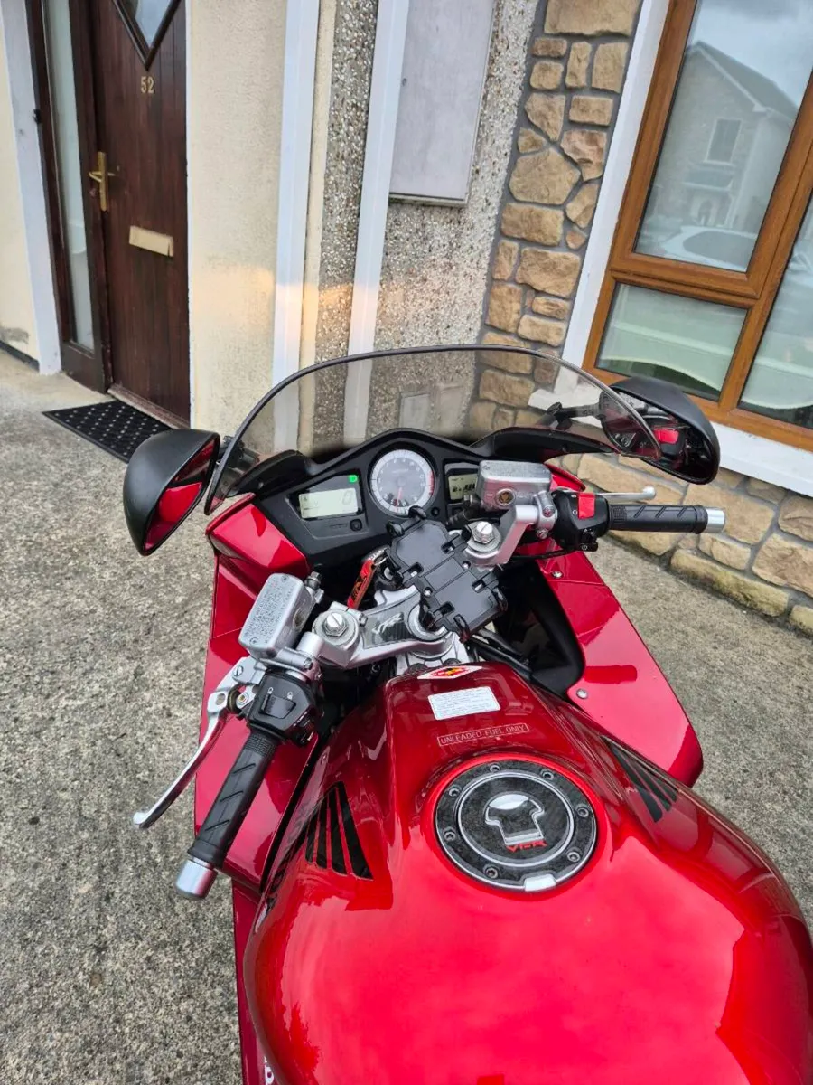 2007 Honda VFR800 vtec - Image 4