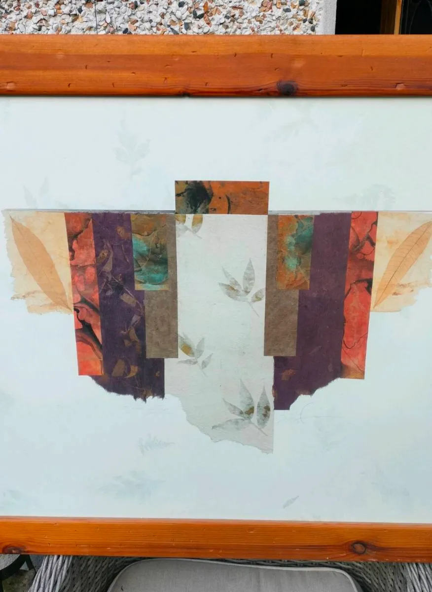 Large pine framed picture with glass. Ready to han - Image 4