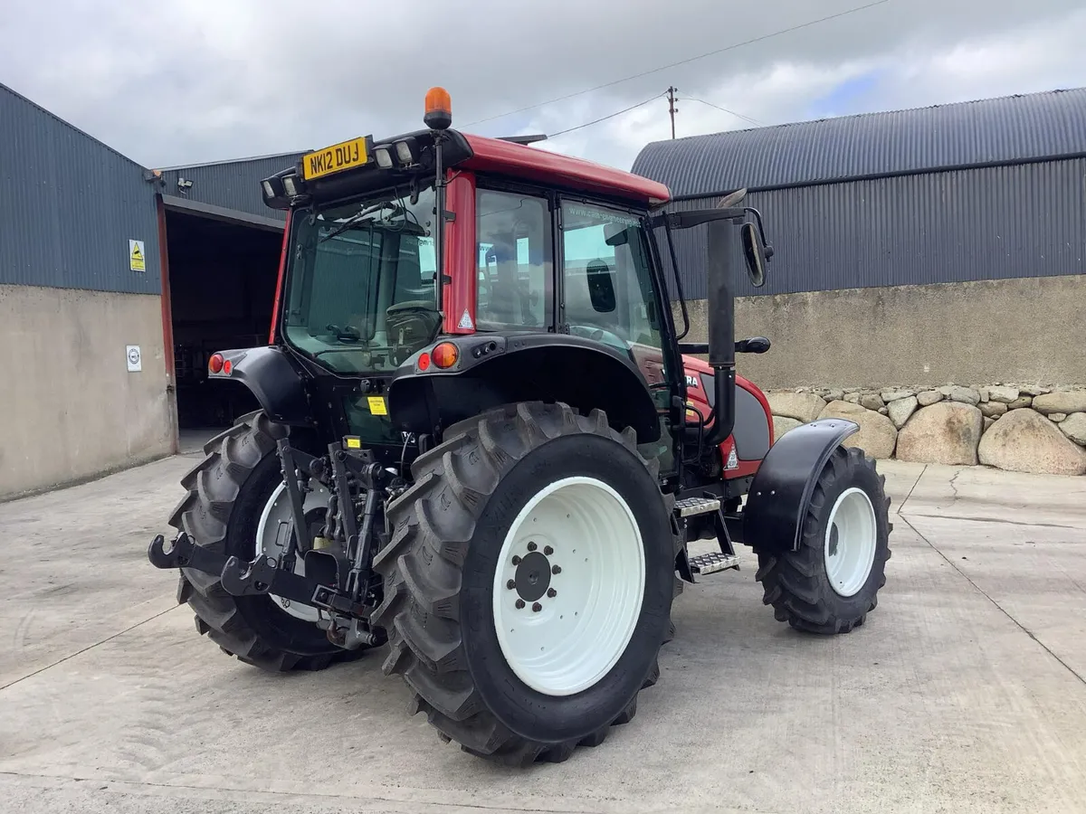 2012 Valtra N82 - Image 4