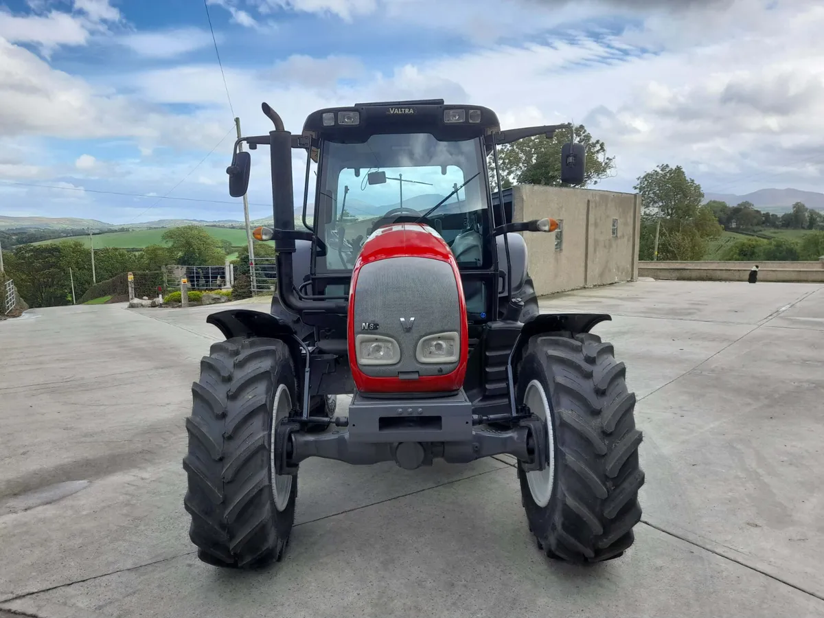 2012 Valtra N82 - Image 2