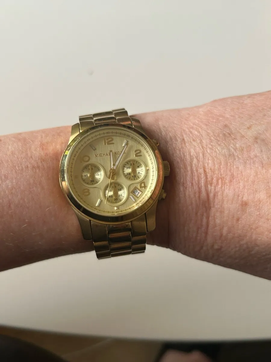 Michael Kors gold colored watch - Image 4