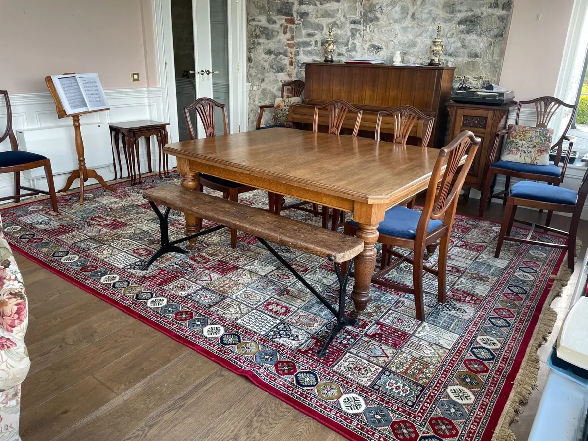 Rug/Carpet with traditional P.ersian panel design - Image 1