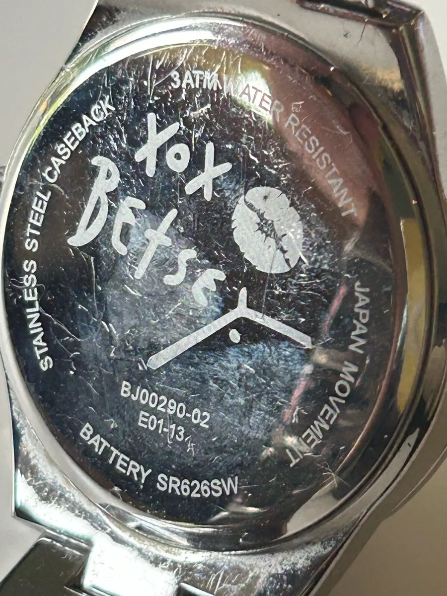 Betsy Johnson metal strap skull motif watch - Image 4