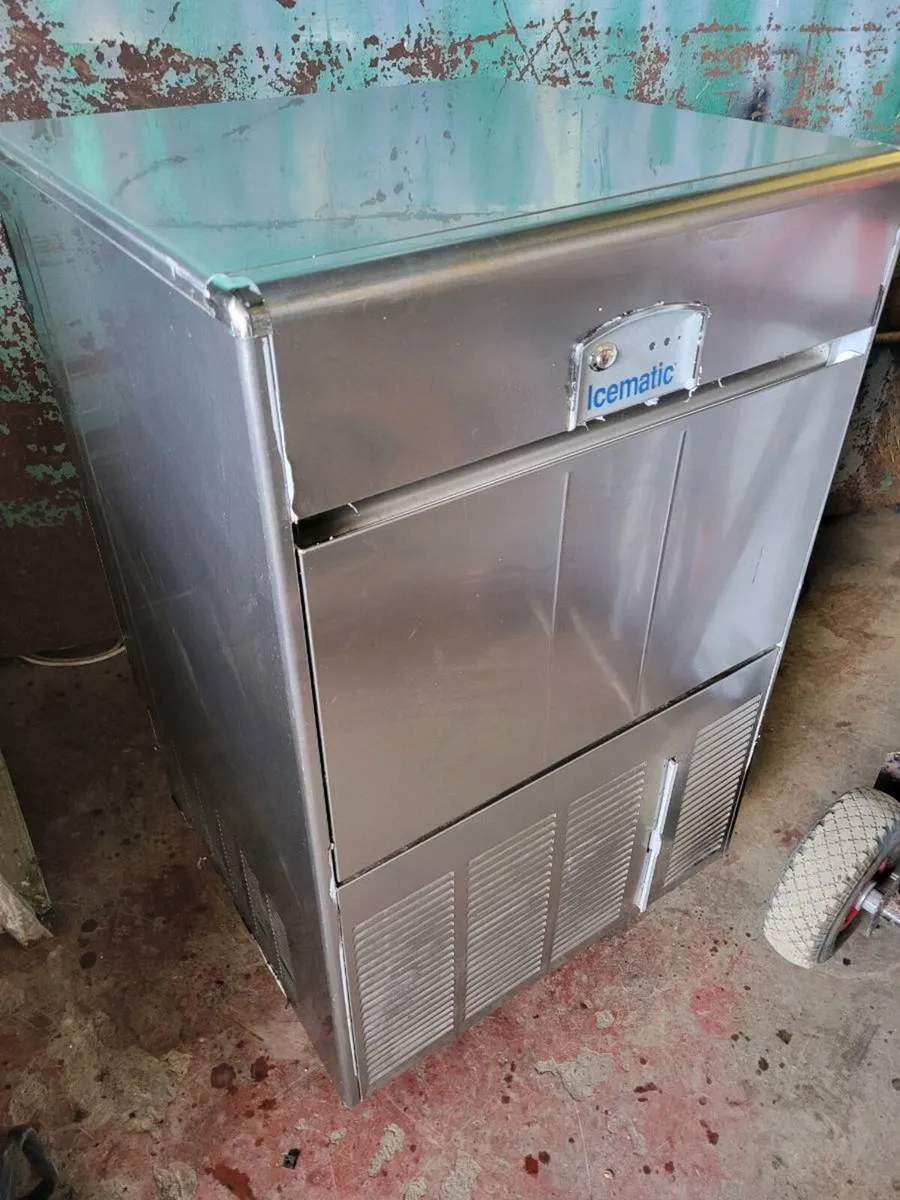 Ice Maker Machine ICEMATIC E60 - Image 1