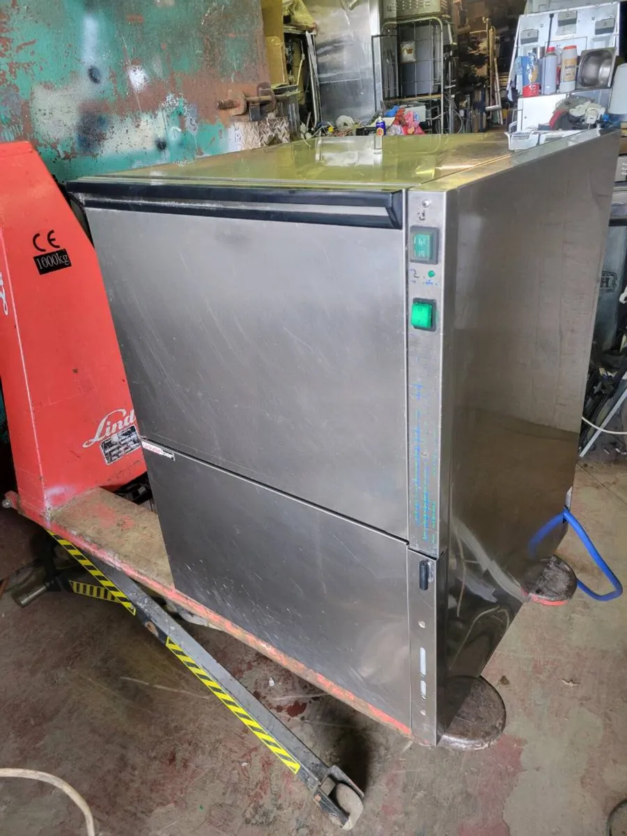 Dish/Glass Washer UNIVERBAR - Image 1