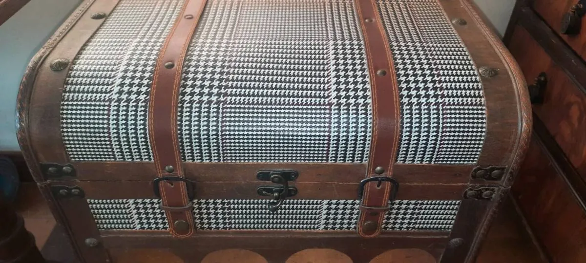 Trunk style wine rack - Image 2