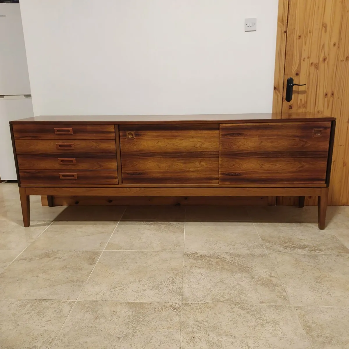 Mid Century 'Rosewood' Sideboard - Image 3