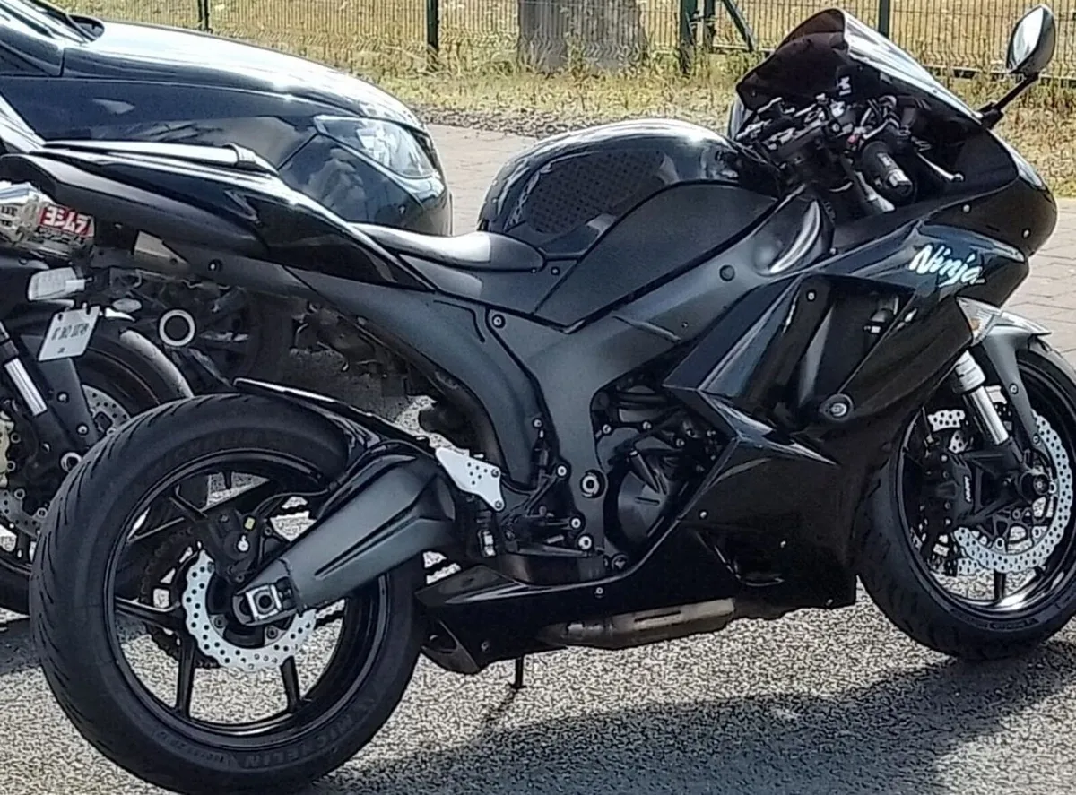 Kawasaki zx6r - Image 1