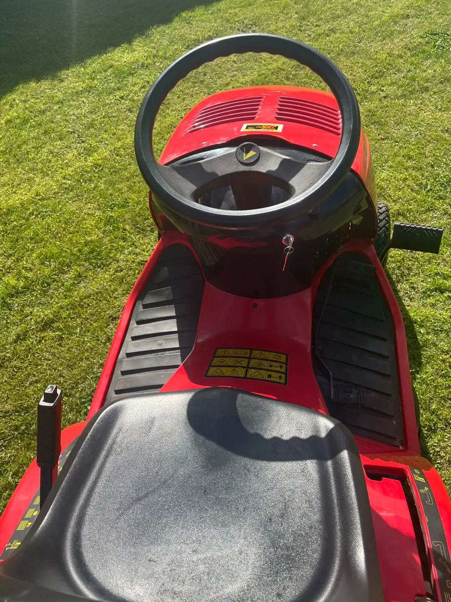 Castle Garden Twin-Cut Lawnmower - Image 3