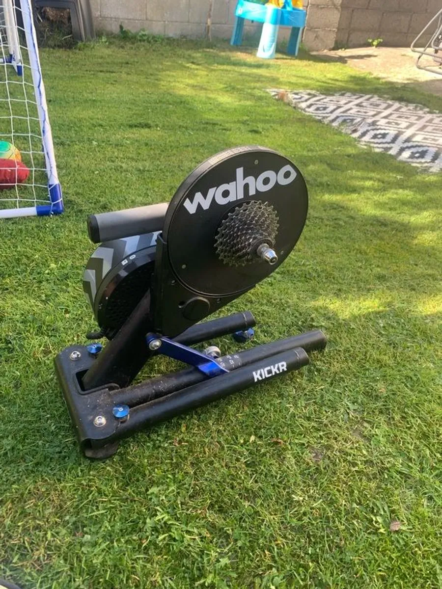 bike trainer - Image 1
