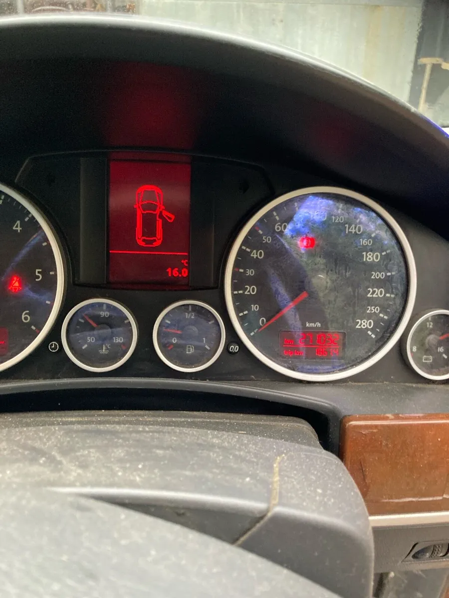 VW Touareg - Image 4