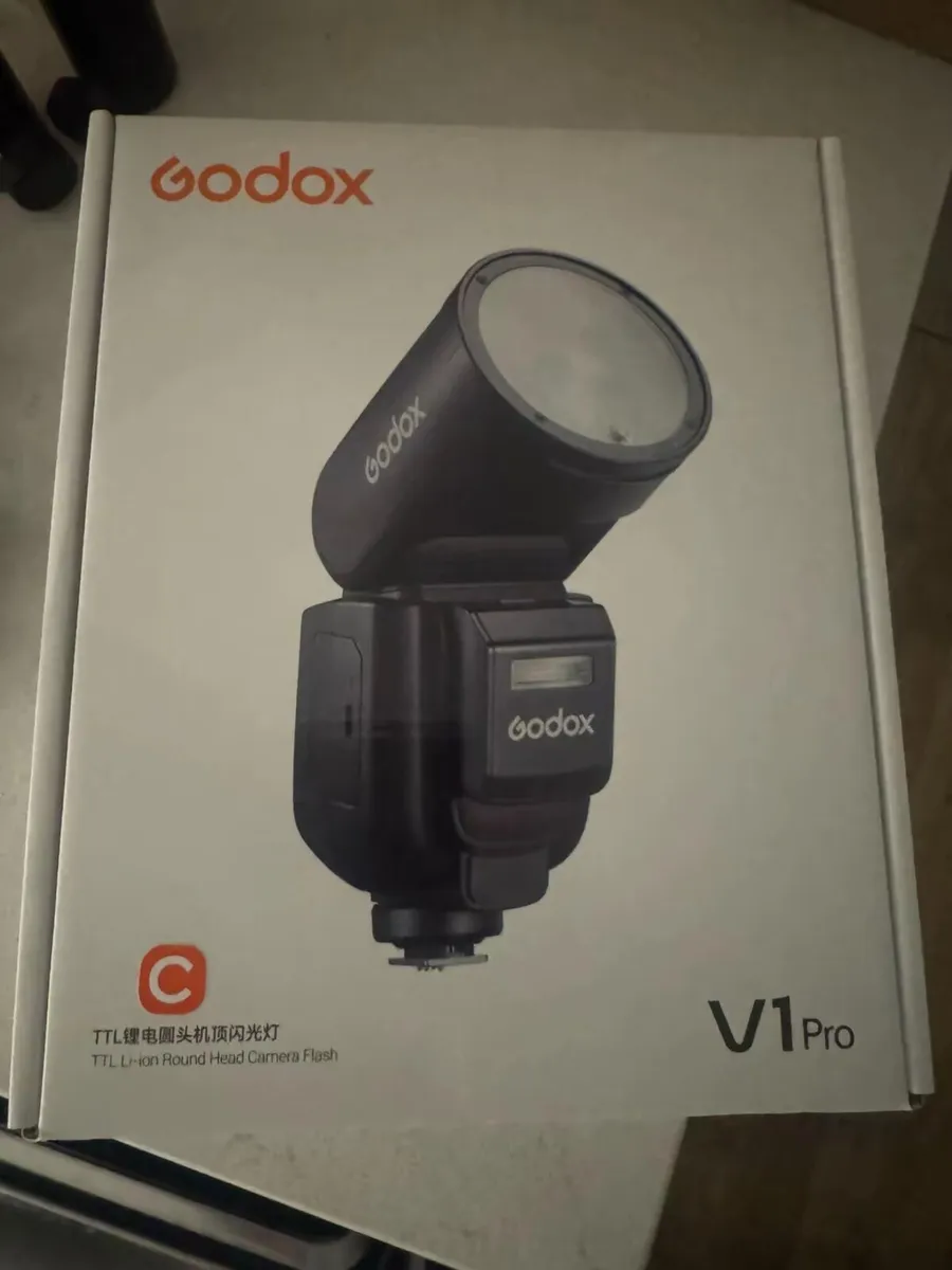 Godox v1 pro flash for canon camera