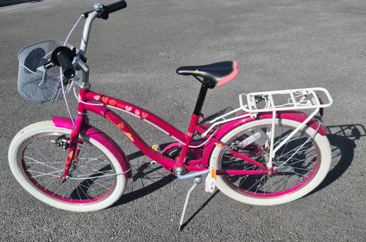 Girl's bicycle - Image 1