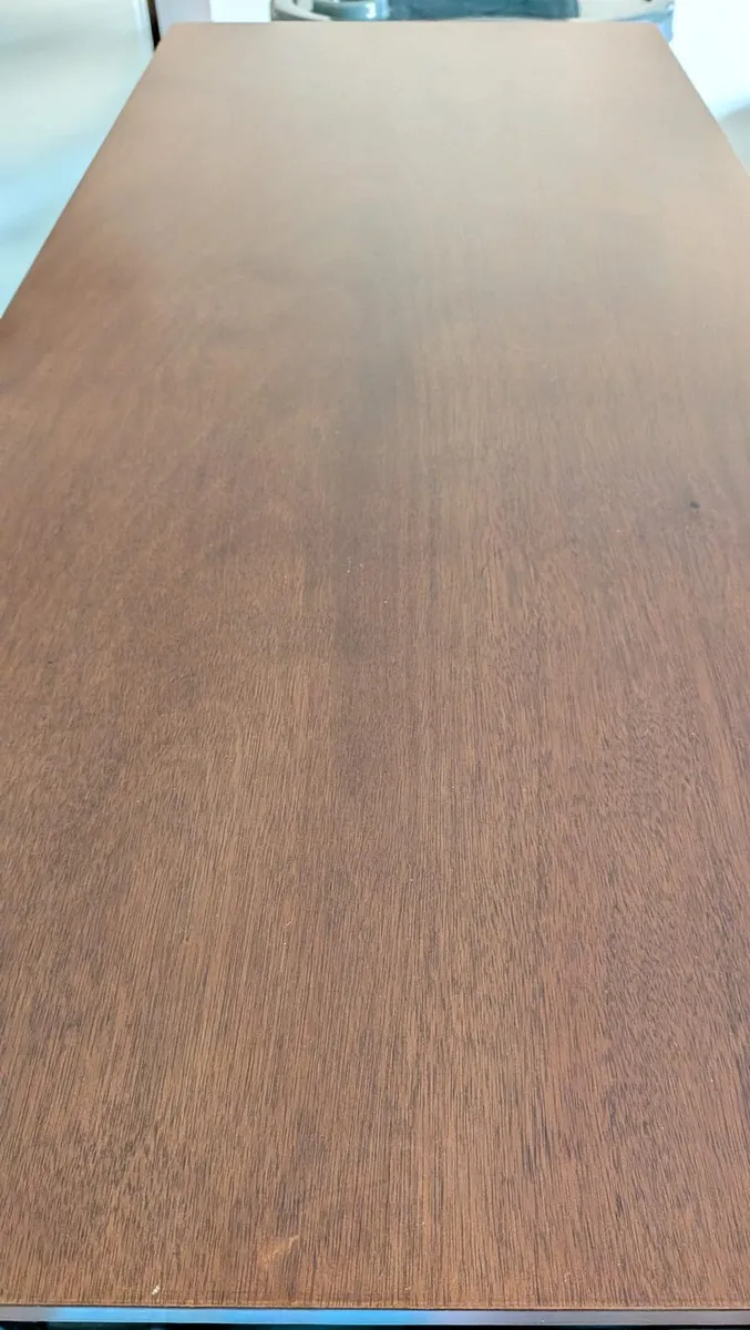 Bar table and stools - Image 2