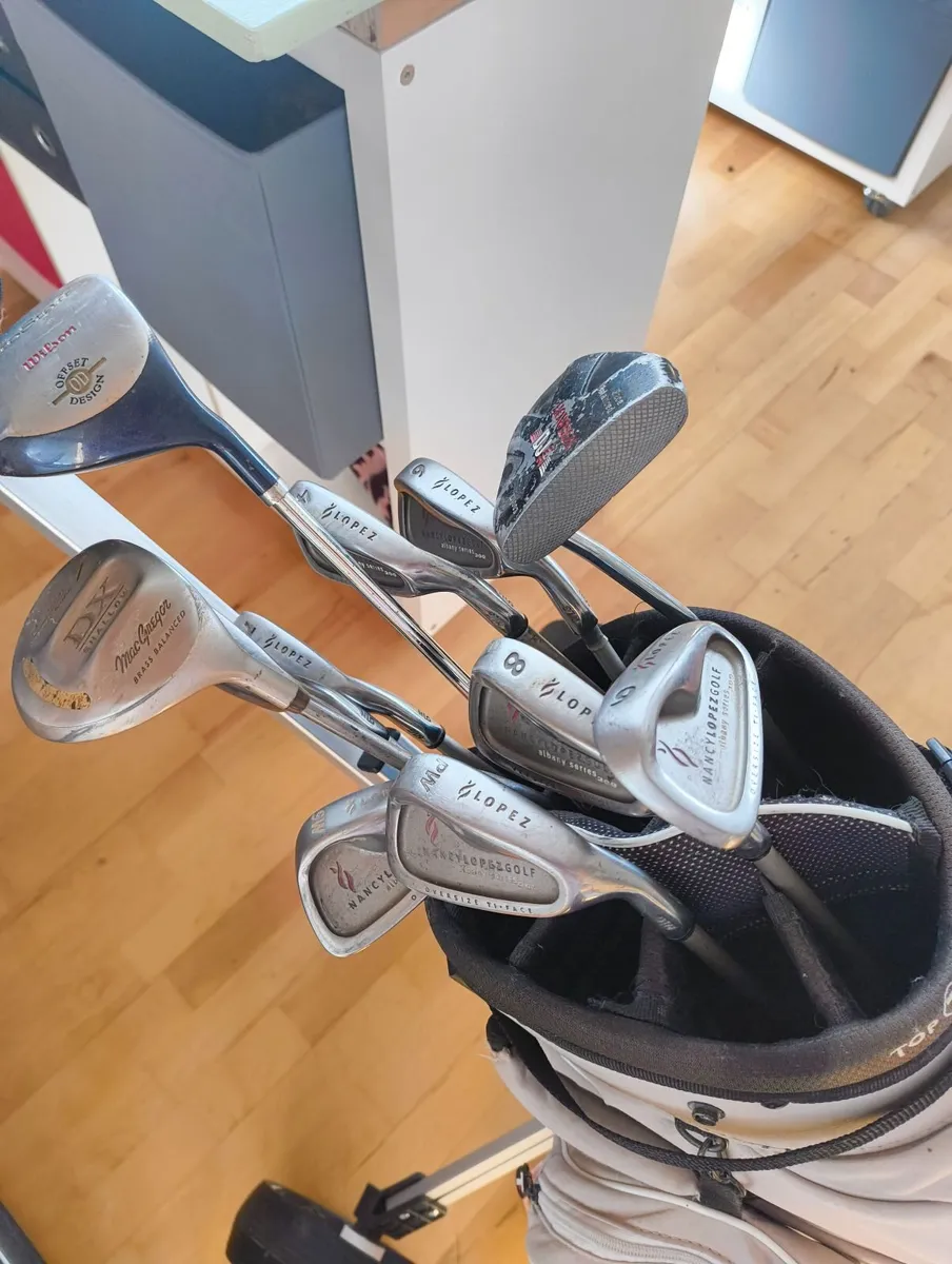 Golf set and trolley - Image 1
