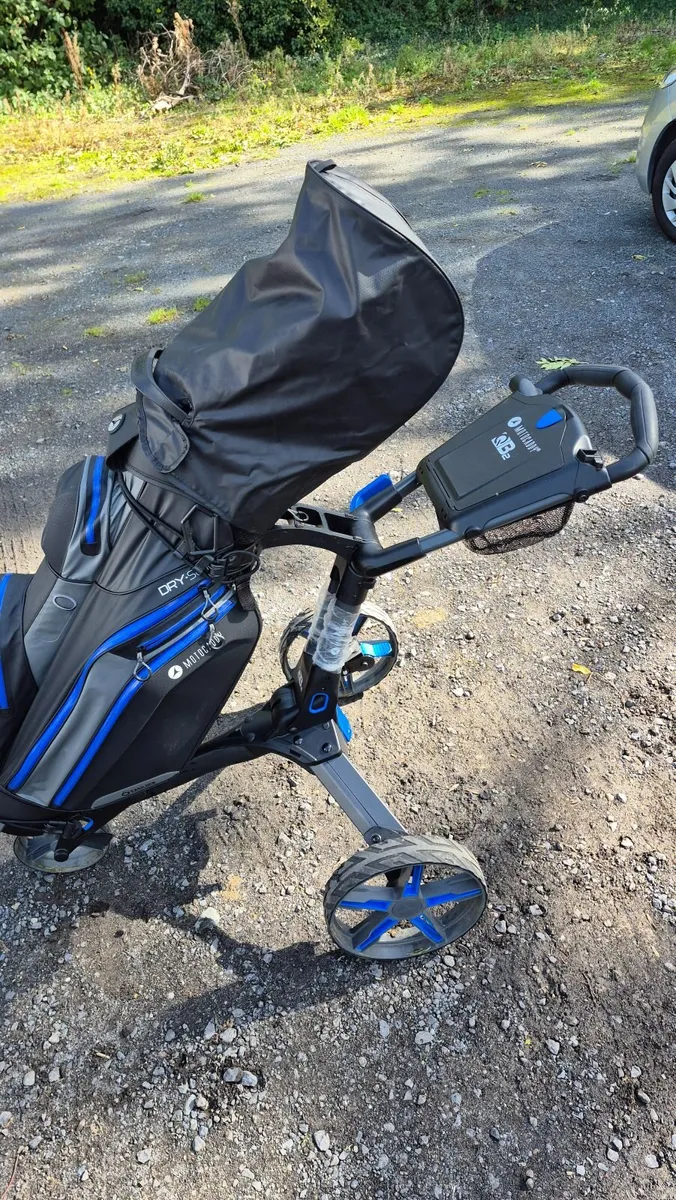 Motocaddy bag and trolley for sale - Image 1
