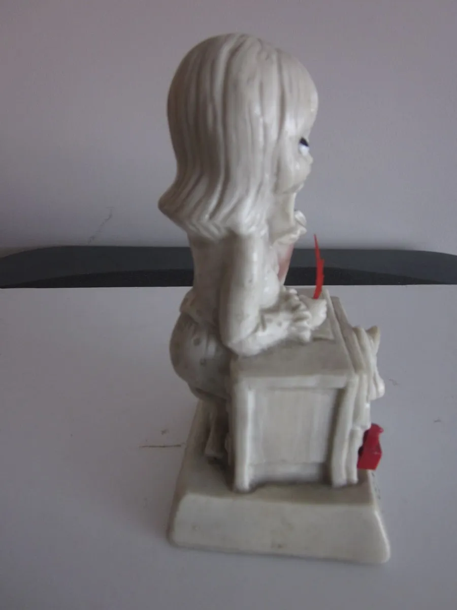 Vintage R & W Berries Cos Figurine Collectible Fig - Image 4