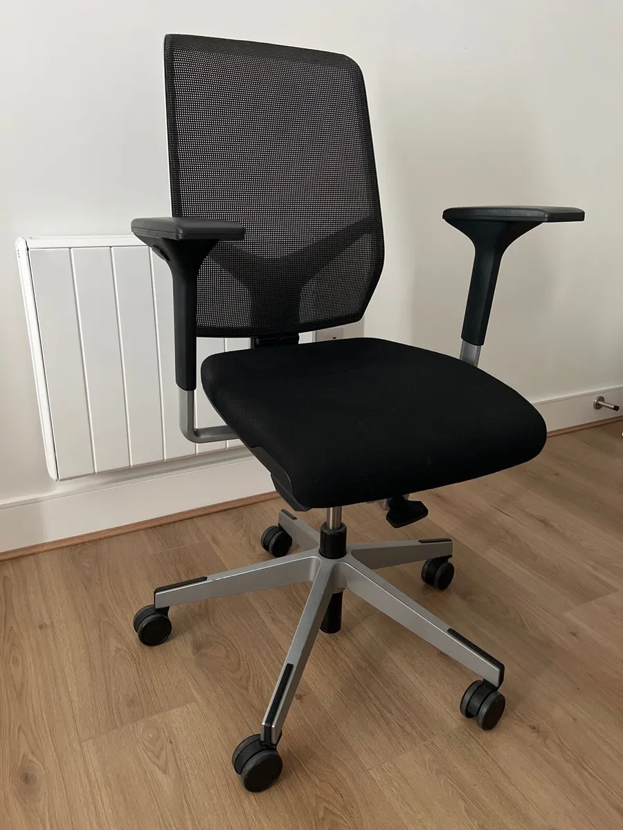 Office chair very good condition - Image 1