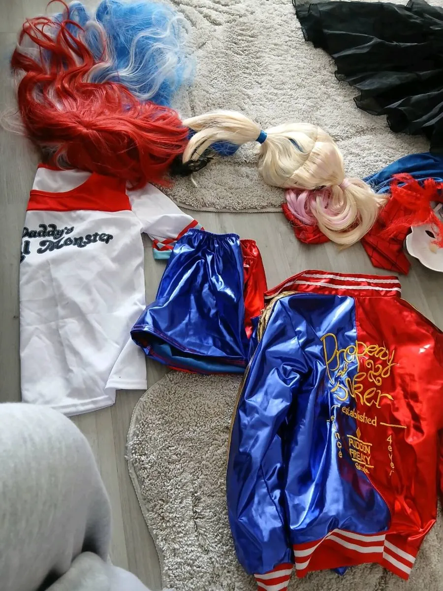 Collagen costume - Image 4