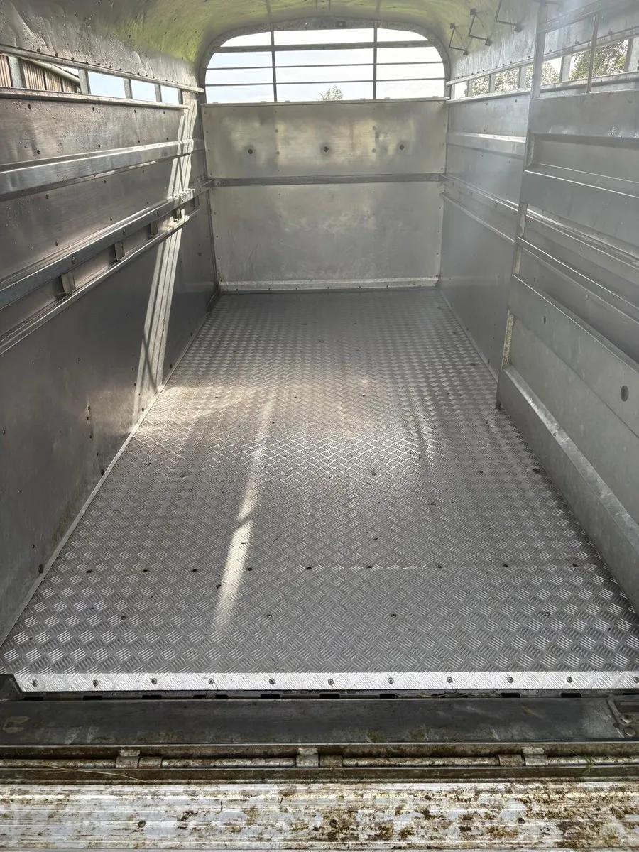 Cattle Trailer - Image 4