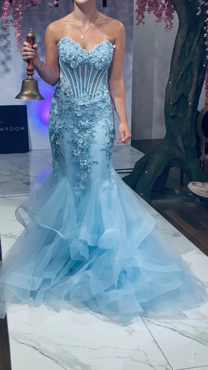 Debs dress - Image 2