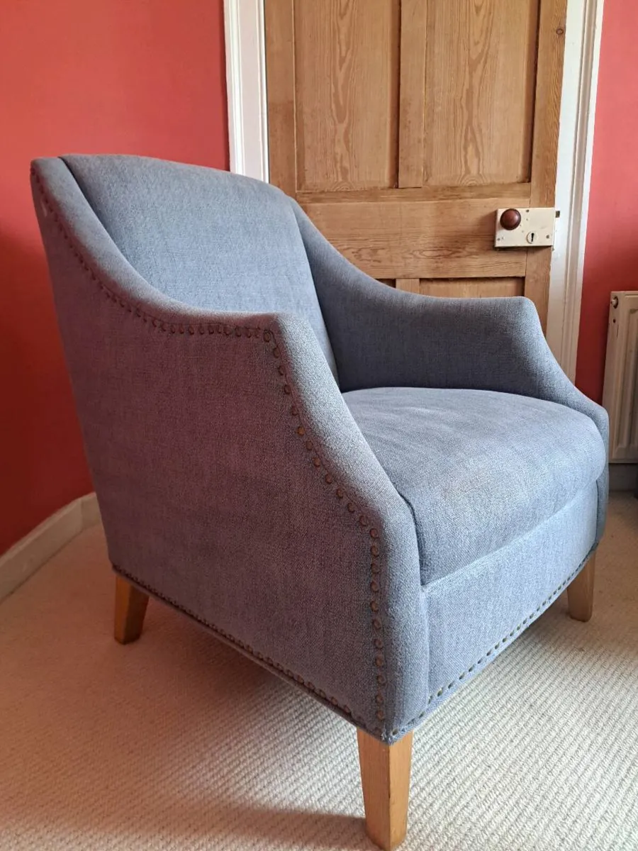 Arm chair - Image 1