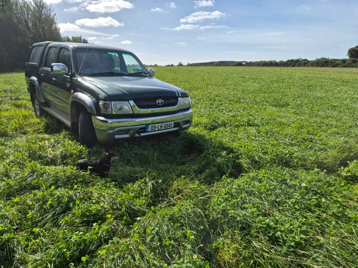 2.5L D4D Toyota Hilux - Image 2