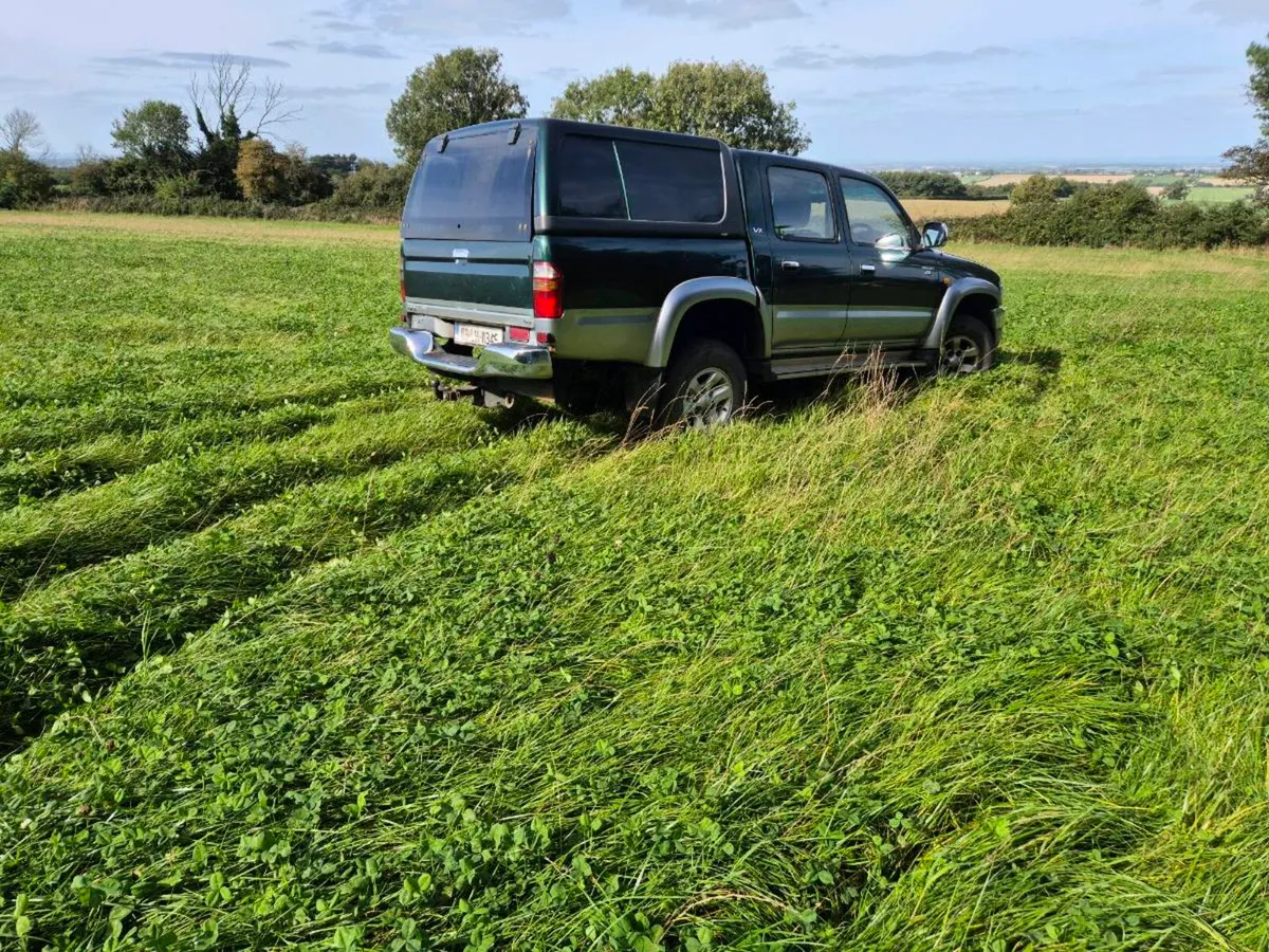 2.5L D4D Toyota Hilux - Image 3