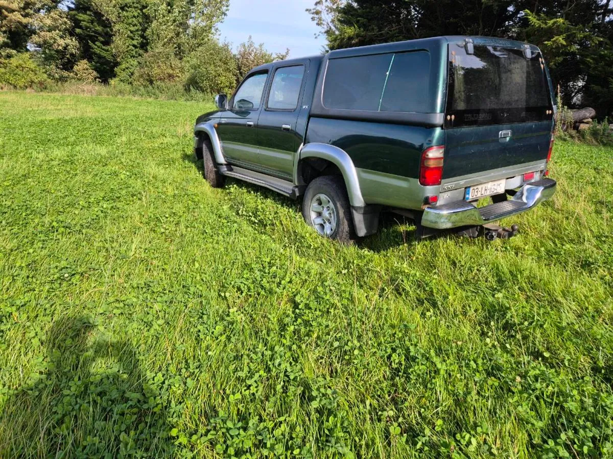 2.5L D4D Toyota Hilux - Image 4