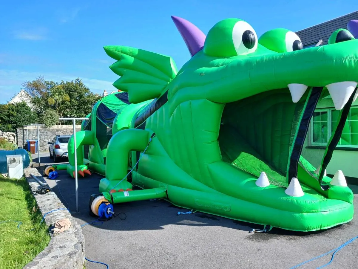 Green Reptile obstacle course 42ft €2200 - Image 3
