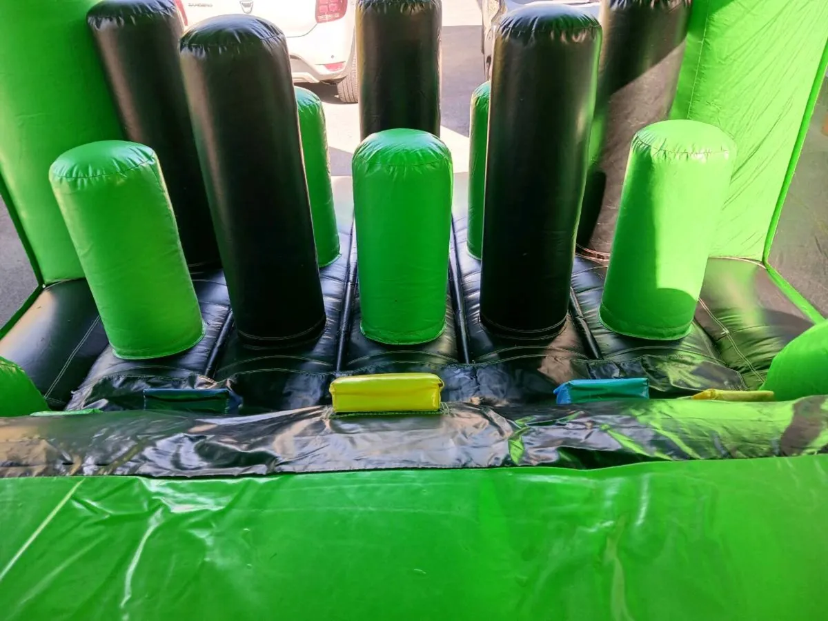 Green Reptile obstacle course 42ft €2200 - Image 4