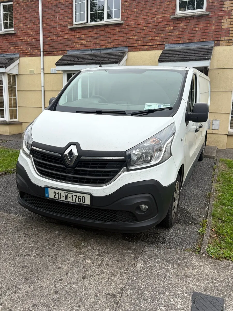 2021 Renault trafic - Image 4