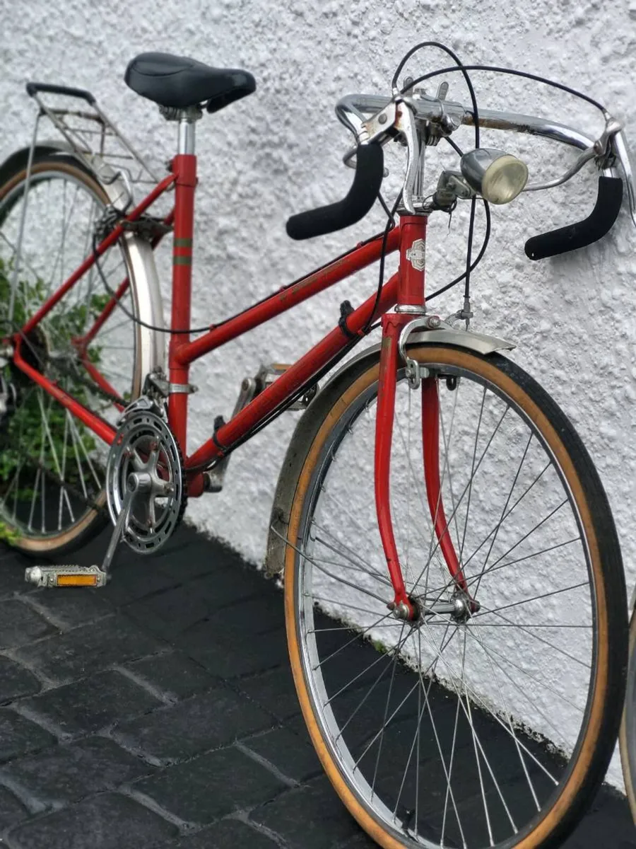 CHEAP FEMALE VINTAGE ROAD BIKE - Image 3