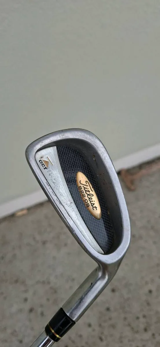 Titleist DCI 4 iron - Image 1