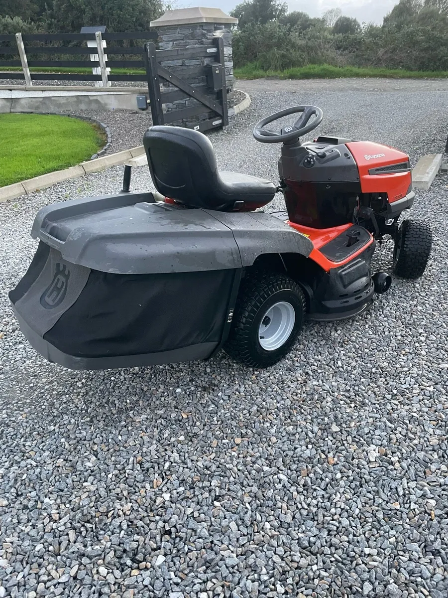 2020 Husqvarna TC138 lawnmower - Image 3