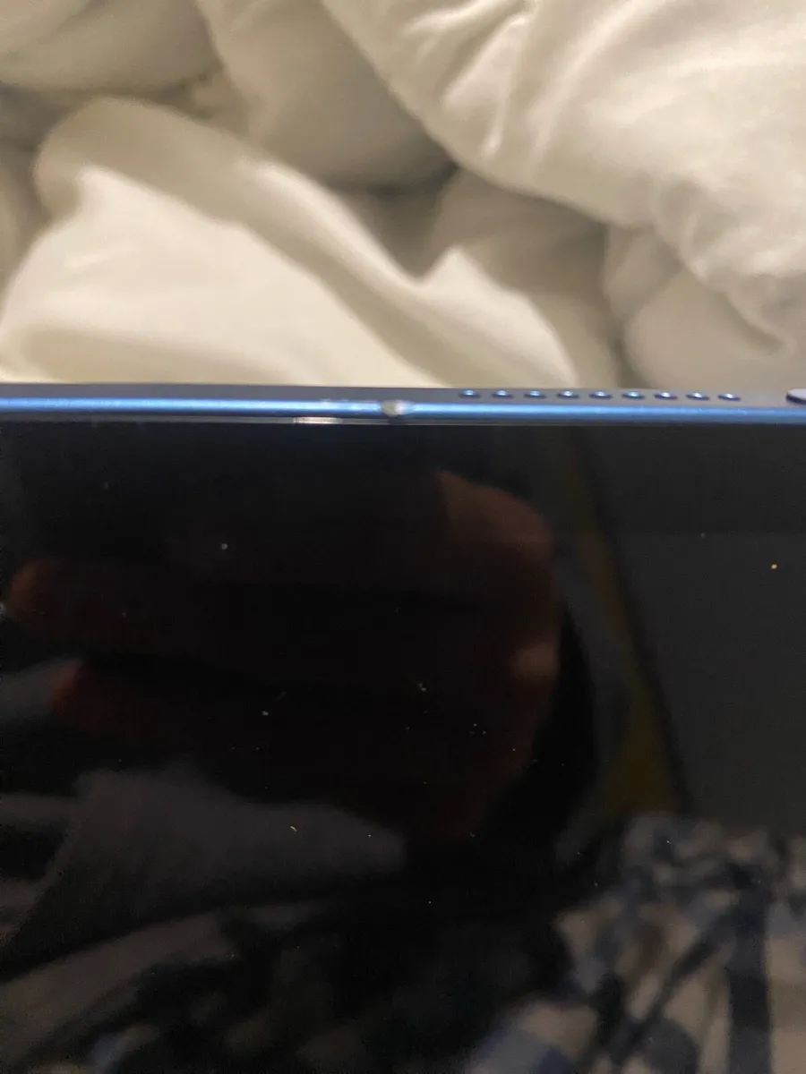 iPad 10th gen 64gb - Image 3