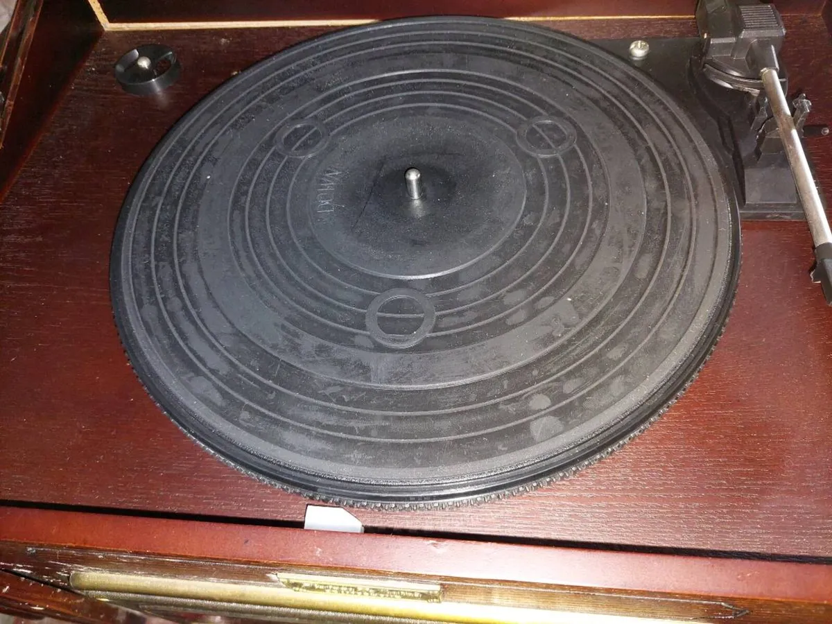 Record, CD, Tape and Radio - Image 2
