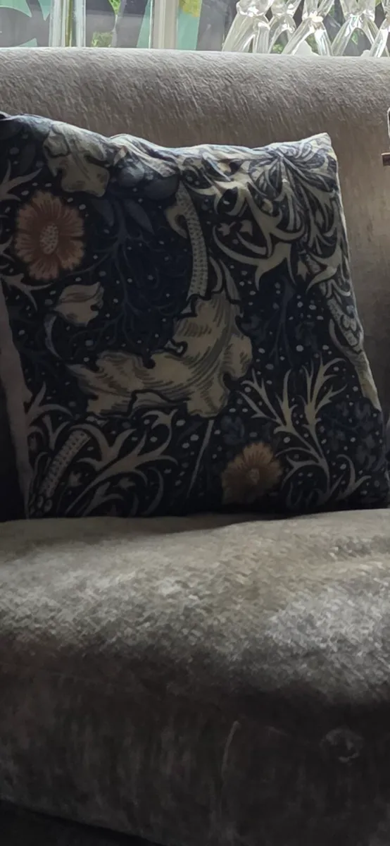 Cushions - Image 2