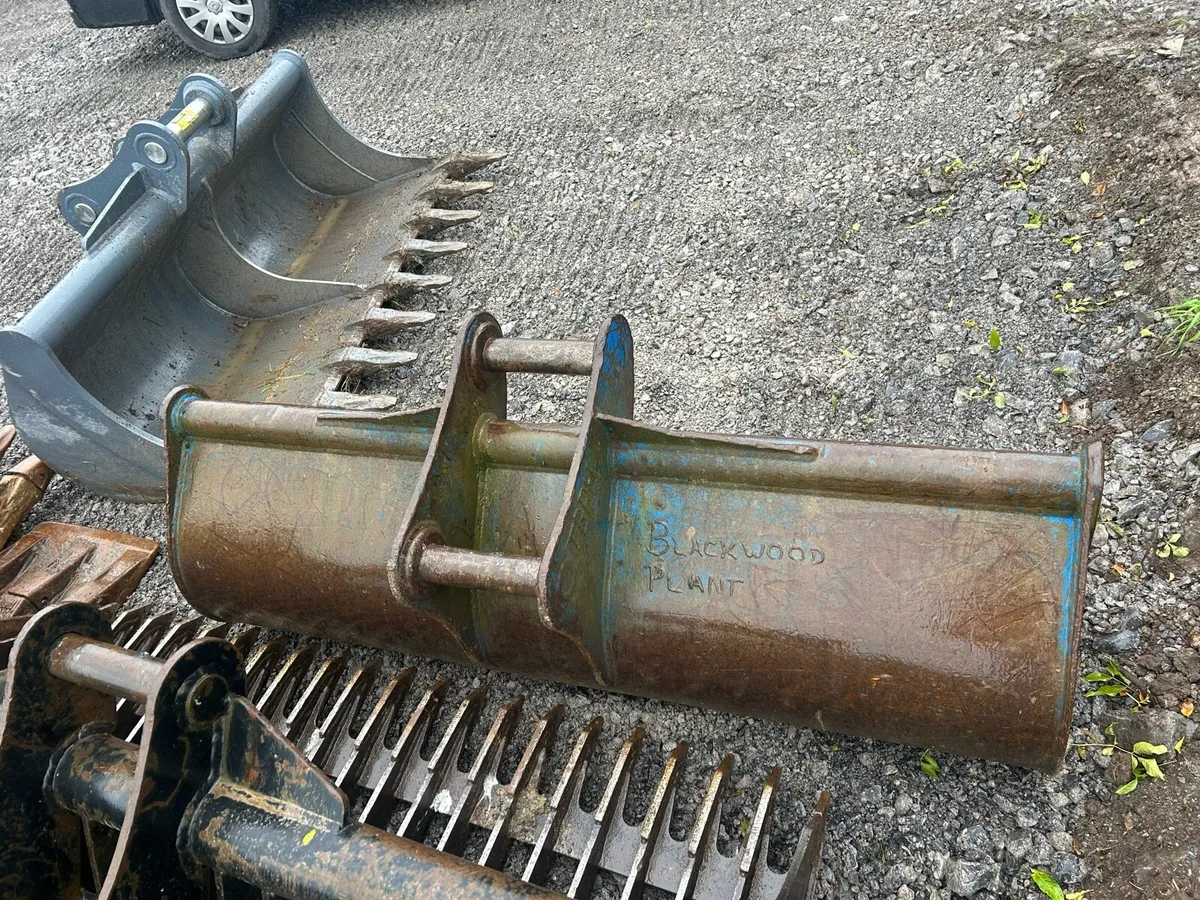 13t grading bucket 65mm pins - Image 3
