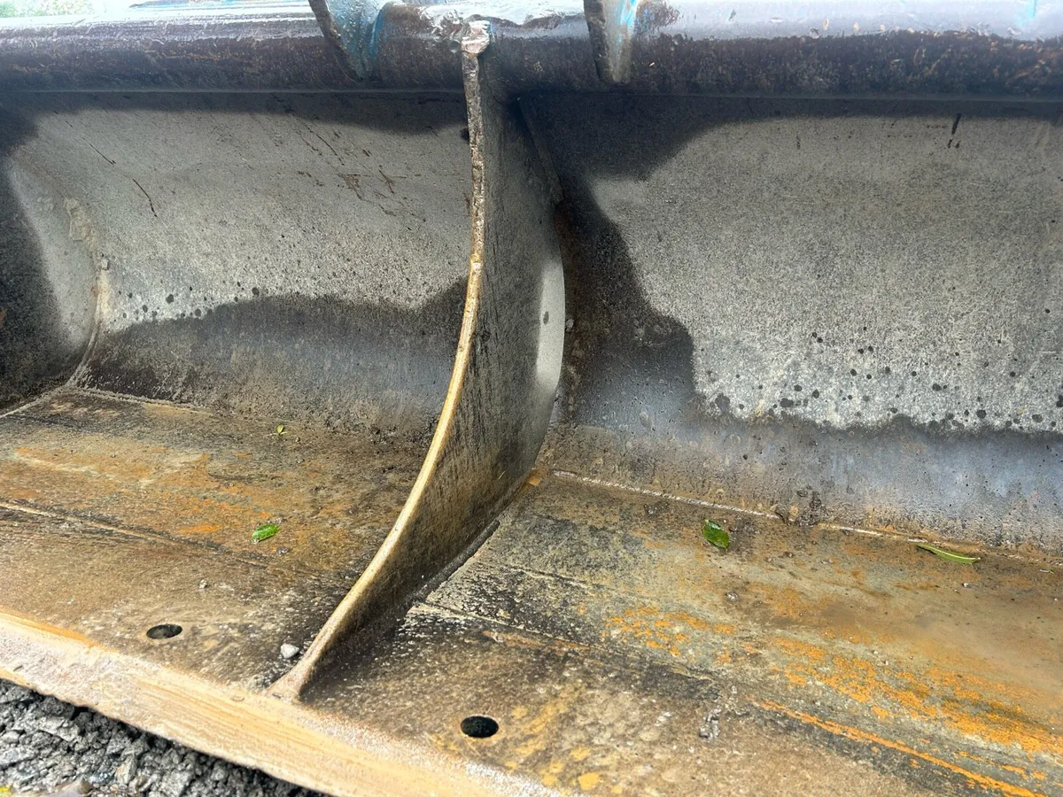 13t grading bucket 65mm pins - Image 4