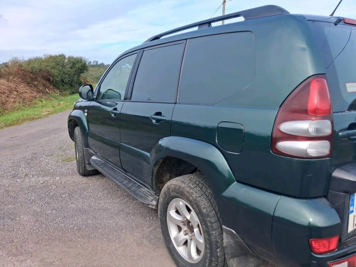 Toyota landcruiser - Image 4