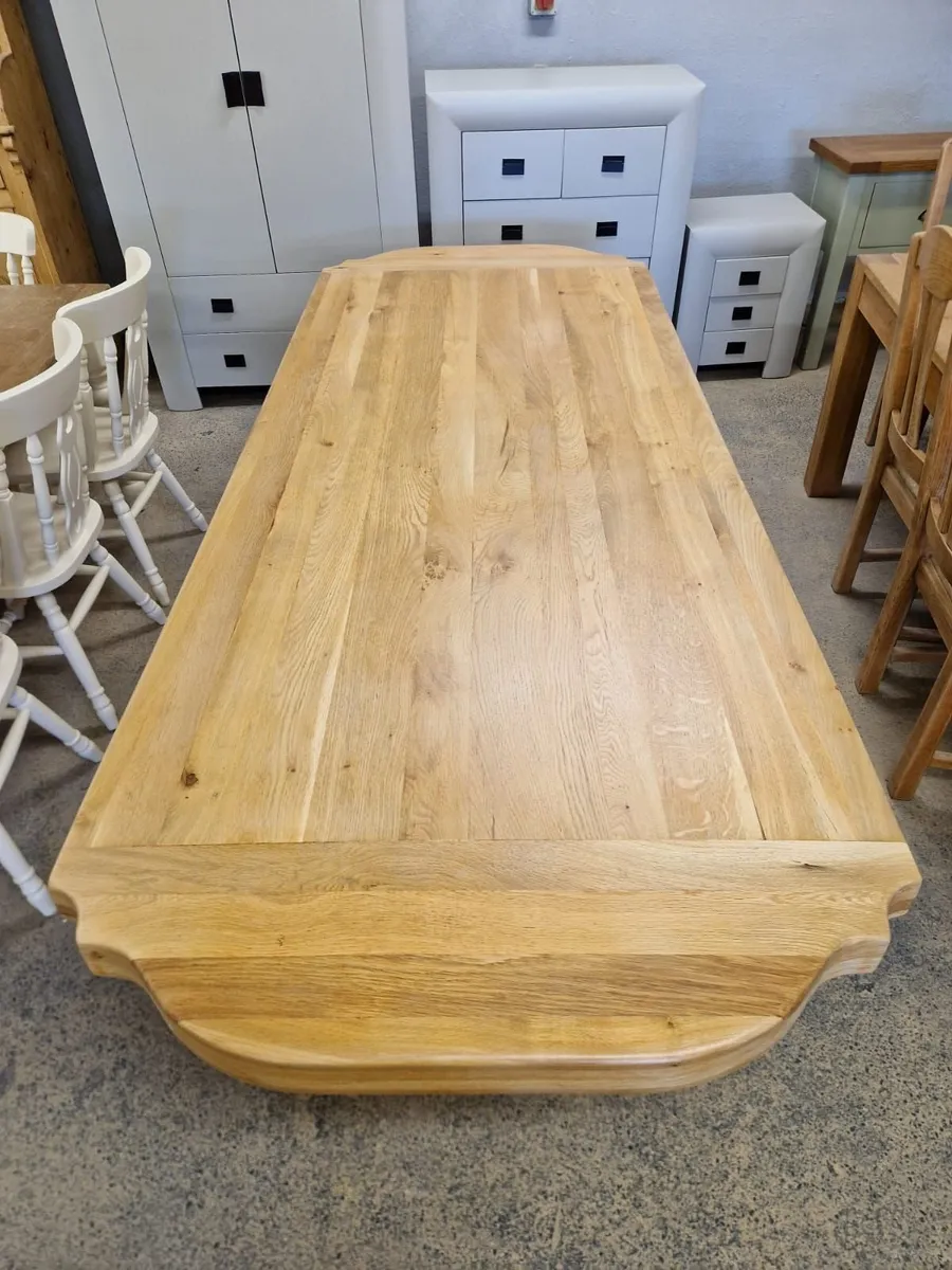 Vintage 8ft, 8 inches solid oak reflectory table - Image 2
