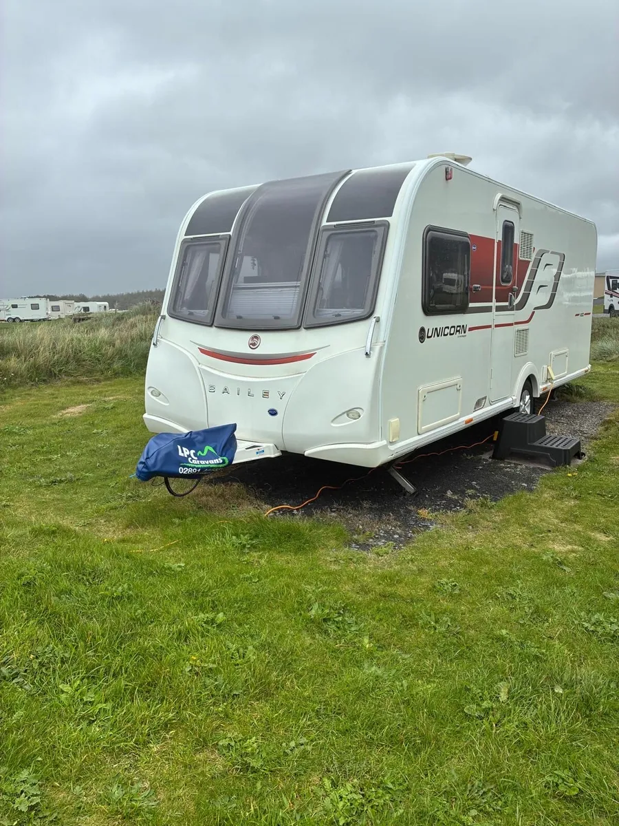 Bailey unicorn Vigo - Image 1