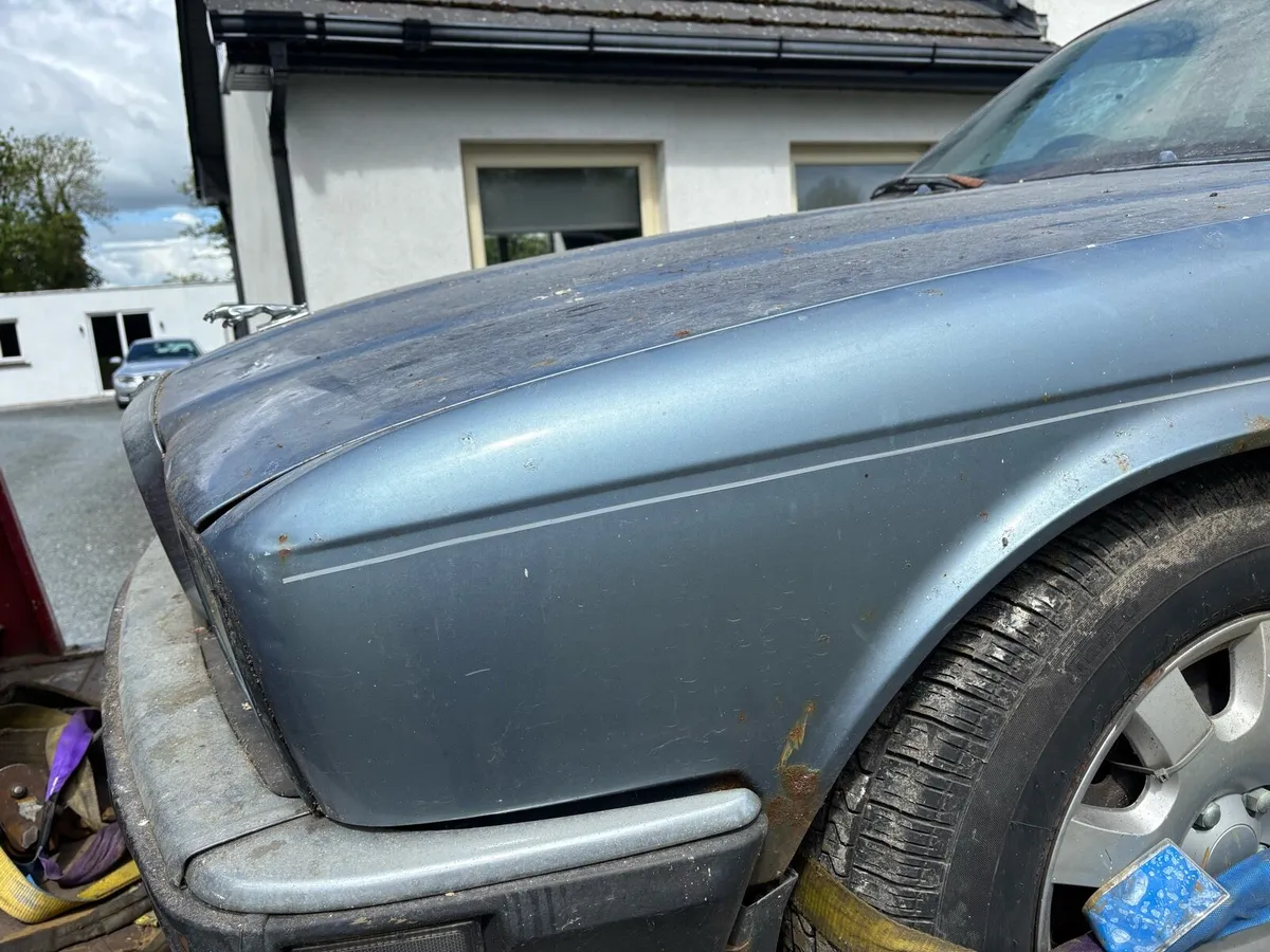 Jaguar xj6 1991 - Image 2