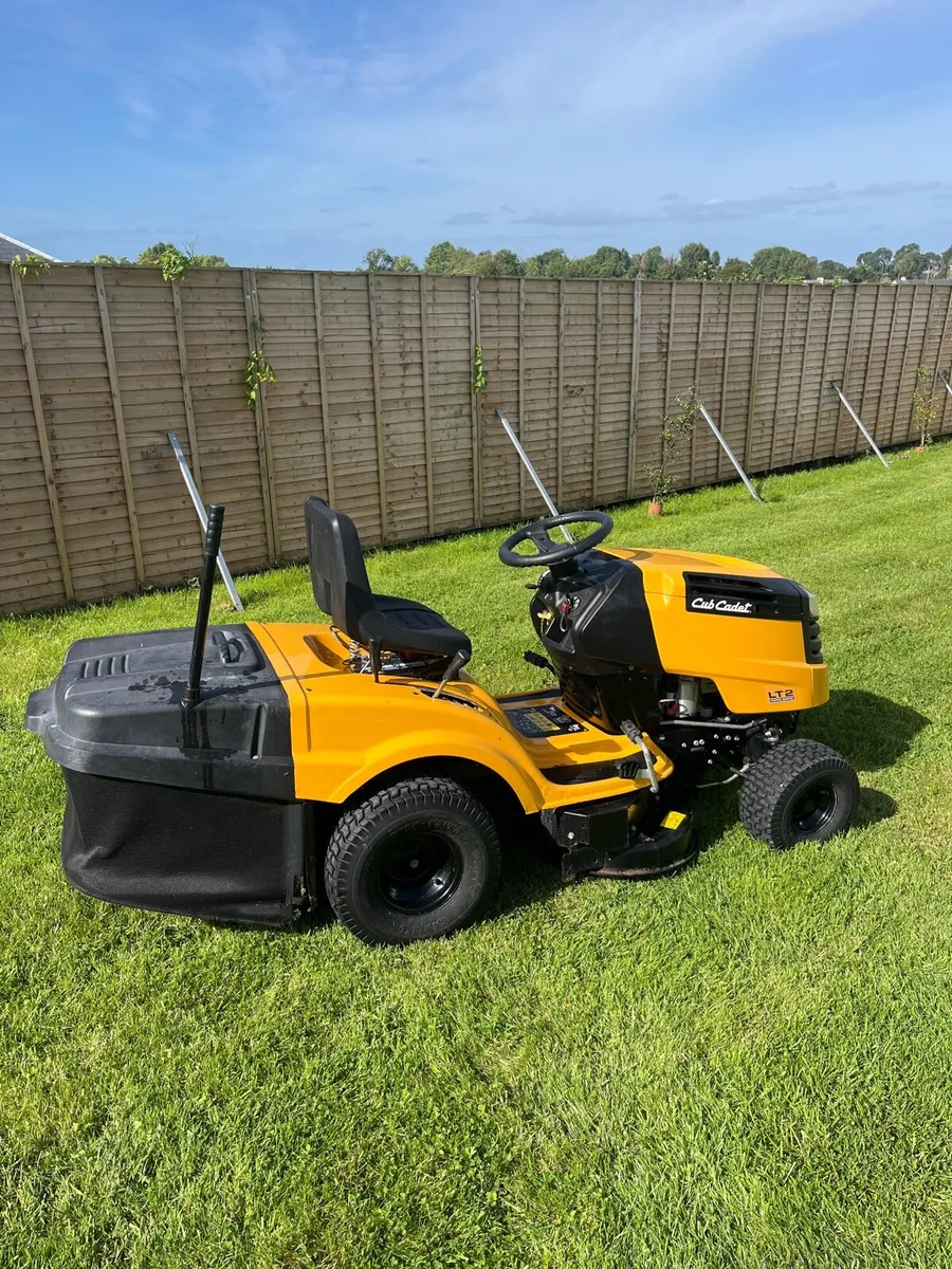 lawnmower - Image 1