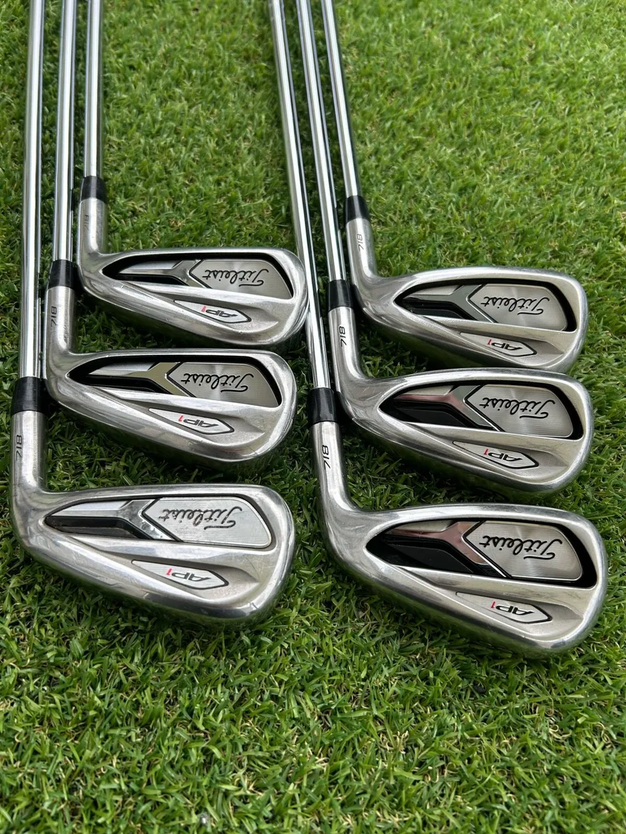Titleist AP1 718 irons - Image 1