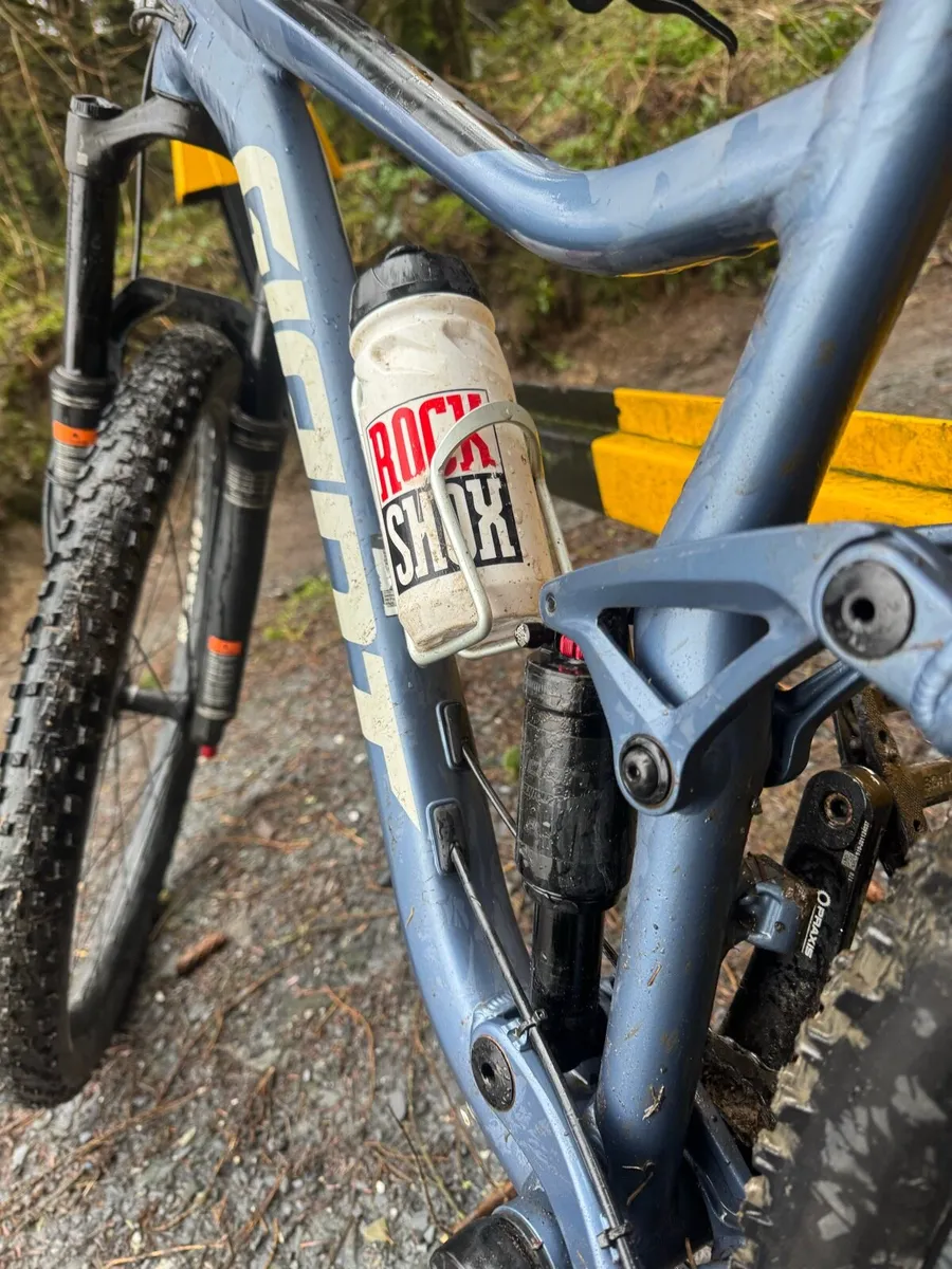 Giant Stance MTB (Medium) - Image 2